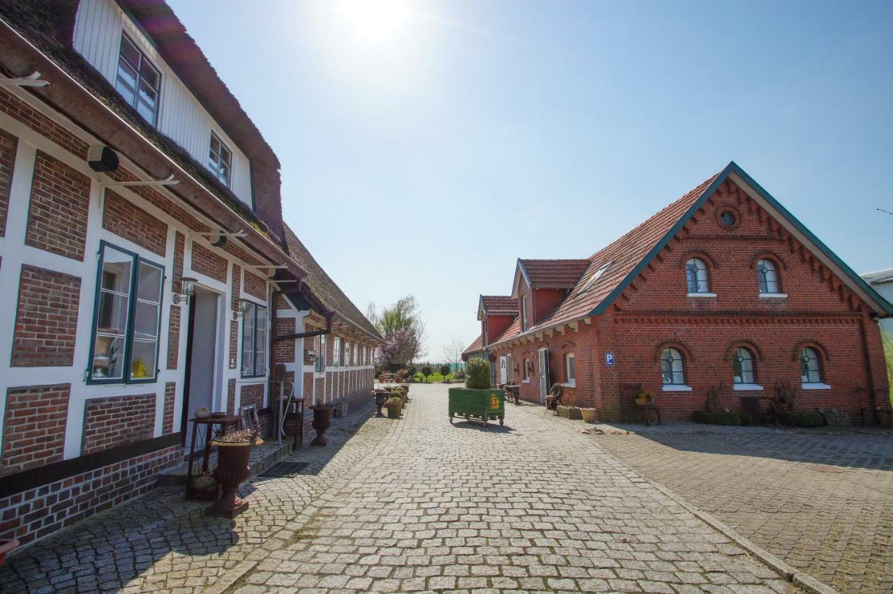Ferienwohnungen Auf Dem Carlshof In Jork - Altes Land Exteriör bild