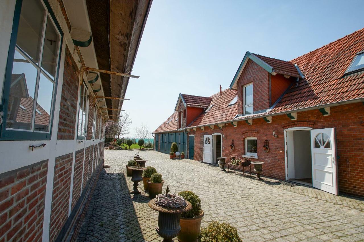 Ferienwohnungen Auf Dem Carlshof In Jork - Altes Land Exteriör bild
